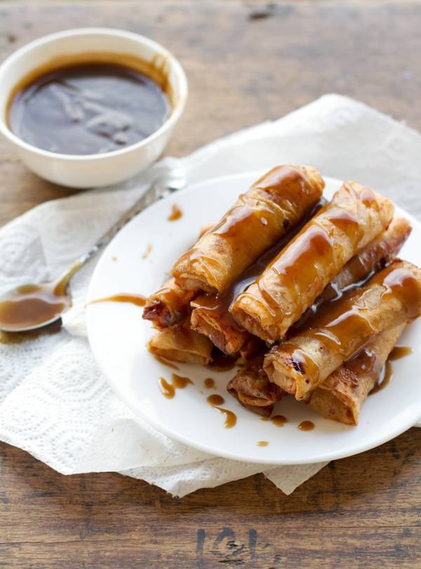 Banana lumpia drizzled with caramel.
